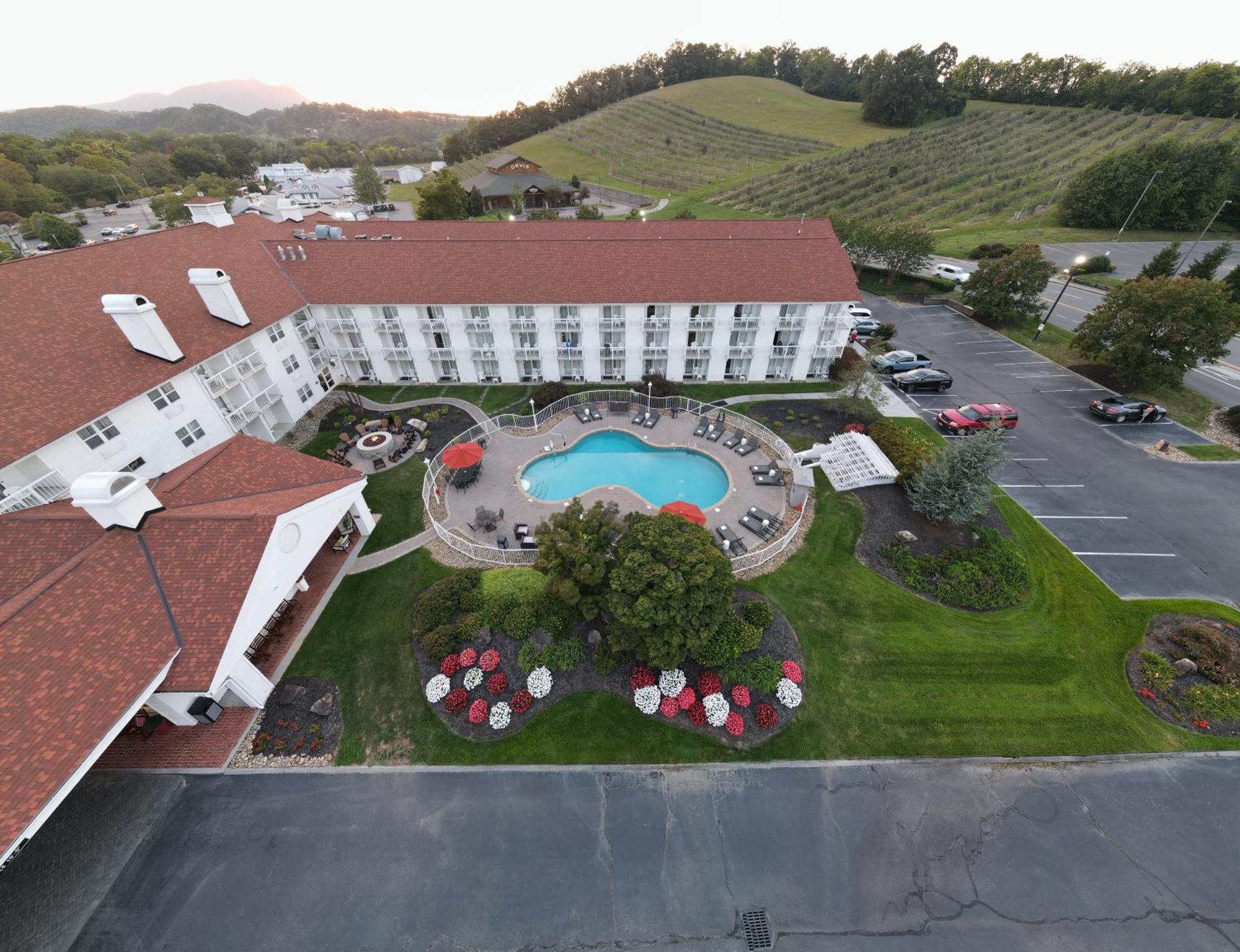 The Inn At Apple Valley, Ascend Hotel Collection Sevierville Exterior foto